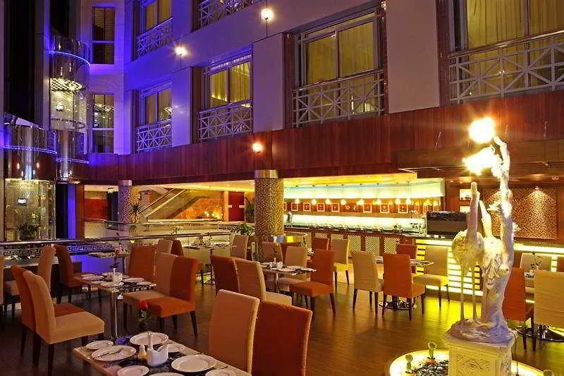 Fortune Grand Hotel Dubai 4*,