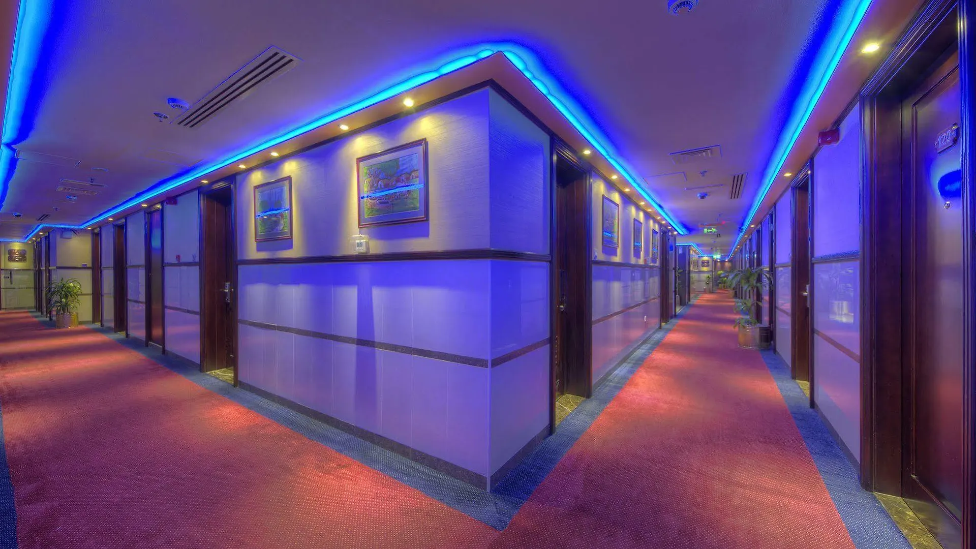Fortune Grand Hotel Dubai 4*,